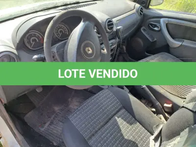 LOTE 012 - RENAULT/SANDERO EXP 16HP, placa: IUG-6915, ano/modelo: 13/13