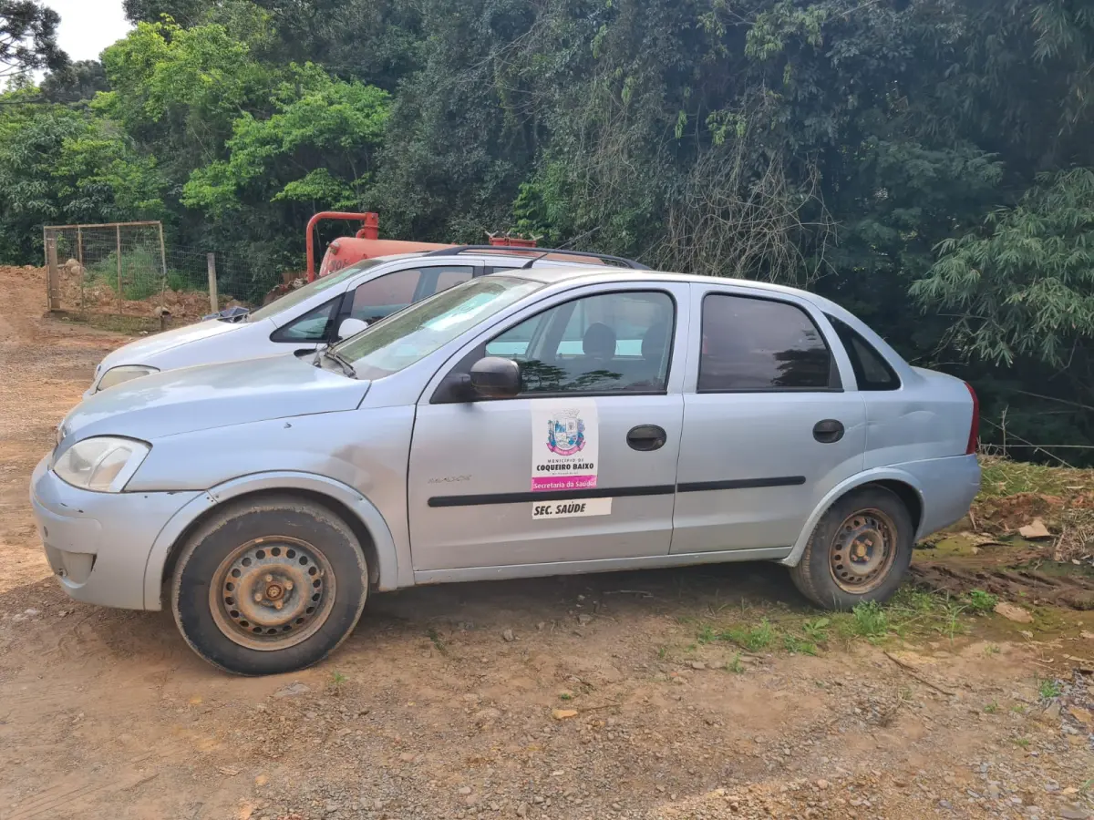 LOTE 003 - GM CORSA SEDAN MAXX, ano 2008 e modelo 2009