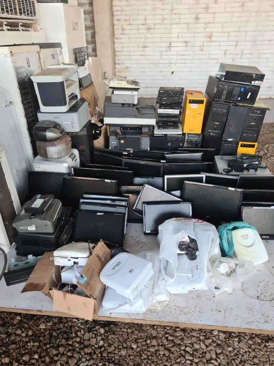 LOTE 003 - Sucata de Informática