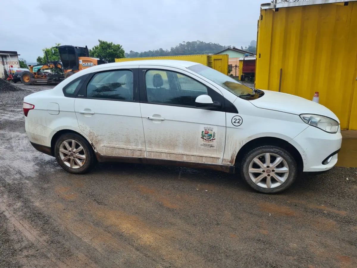 LOTE 001 - FIAT/SIENA ATTRACTIVE 2012