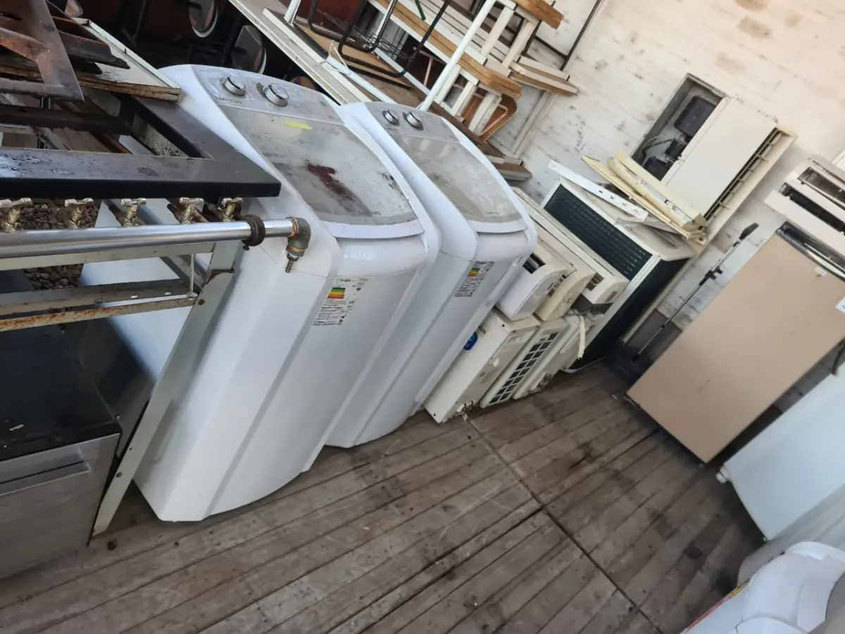 LOTE 002 - Sucata de Eletrodomésticos