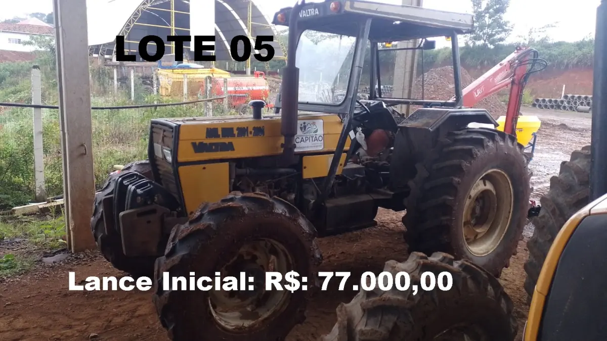 LOTE 005 - TRATOR AGRÍCOLA, Marca VALMET, Modelo 78.5, motor diesel, cor amarela, ano de fabricação 2004