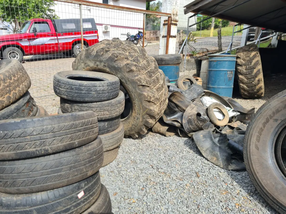 LOTE 007 - Sucata de Pneus
