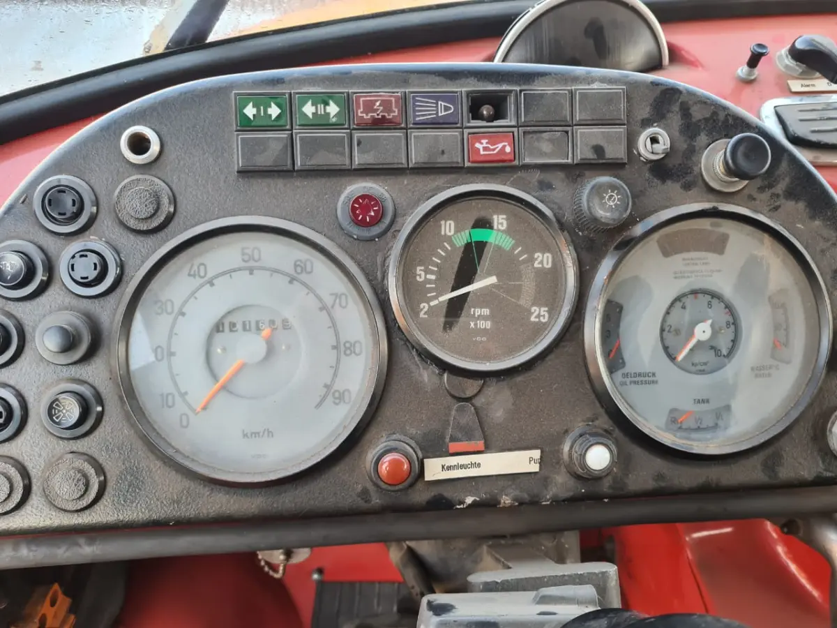 LOTE 006 - Caminhão Mercedes Benz 1113 (alemão 92 CV) 1972