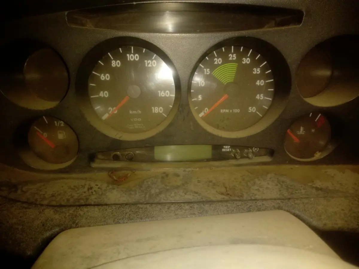 LOTE 002 - PAS/ÔNIBUS IVECO/Cityclass 70C16, 29P/155CV, amarela,   2011/2011