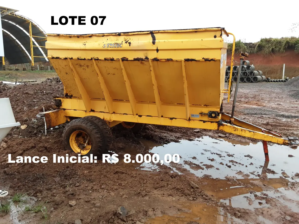 LOTE 007 - DISTRIBUIDOR DE ADUBO SECO, Marca MEPEL, ano de fabricação 2012