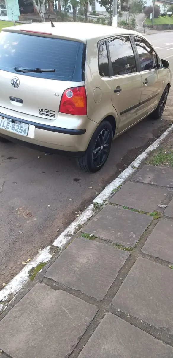 LOTE 002 - VW Polo 1.6, ano/modelo 2003, combustível gasolina, cor prata