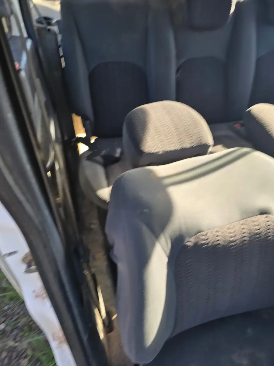 LOTE 014 - Fiat Doblo Essence 1.8 Ano/Modelo: 2014/2014