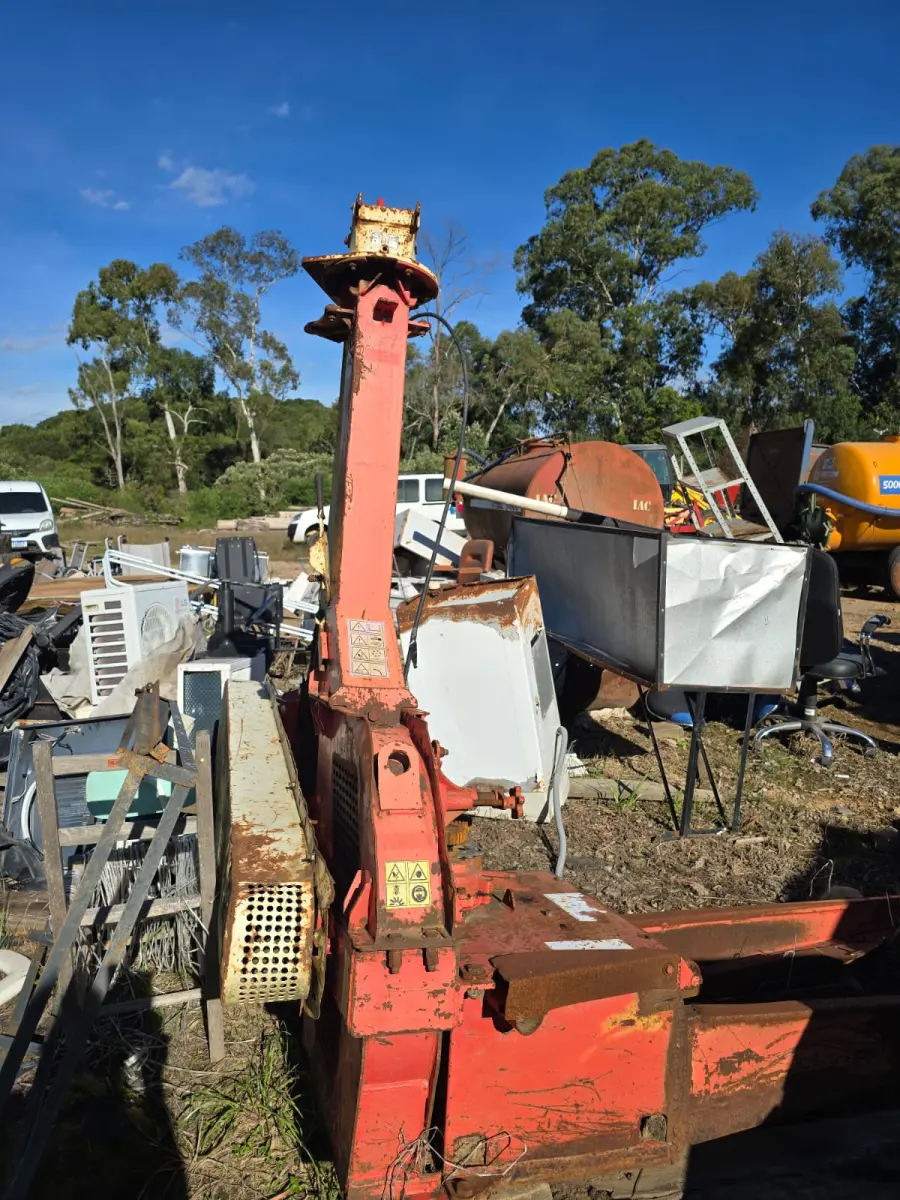 LOTE 001 - Colhedora de Forragens, Marca Nogueira