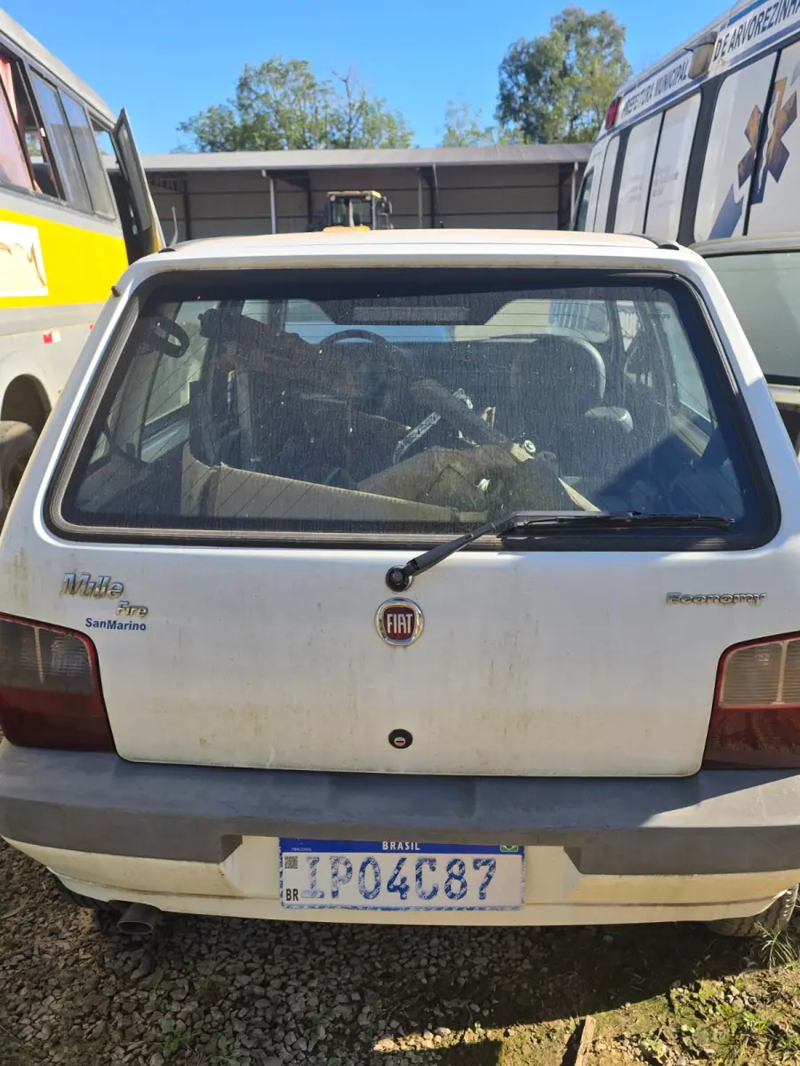 LOTE 006 - Fiat Uno Mille Economy, Ano/Modelo: 2009