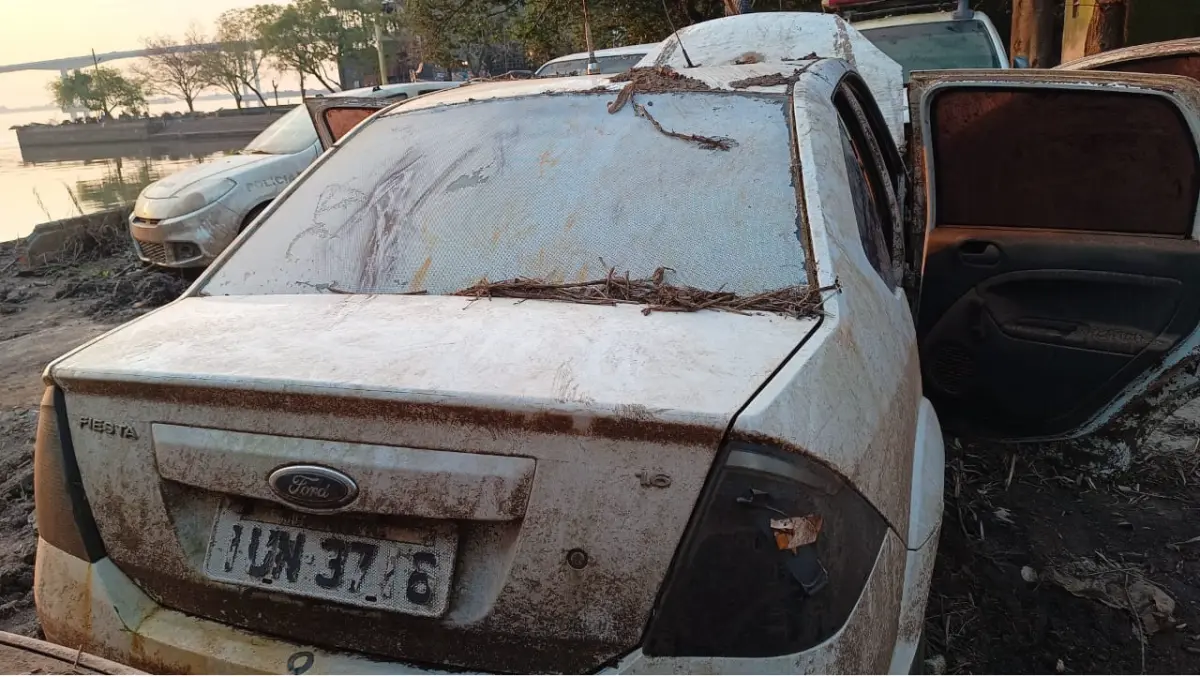 LOTE 045 - FORD/FIESTA SEDAN 1.6 FLEX, placa:IUN-3716, ano/modelo: 13/13,