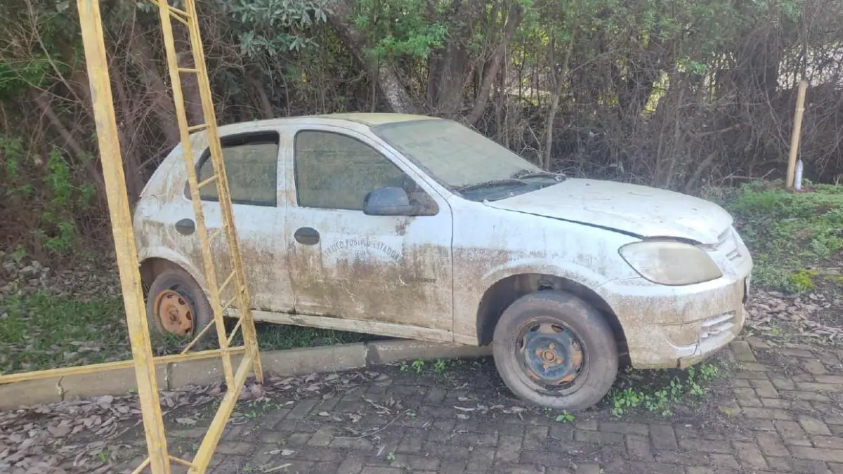 LOTE 015 - GM/CELTA 4P SPIRIT, placa: IRK-0983,ano/modelo: 10/11