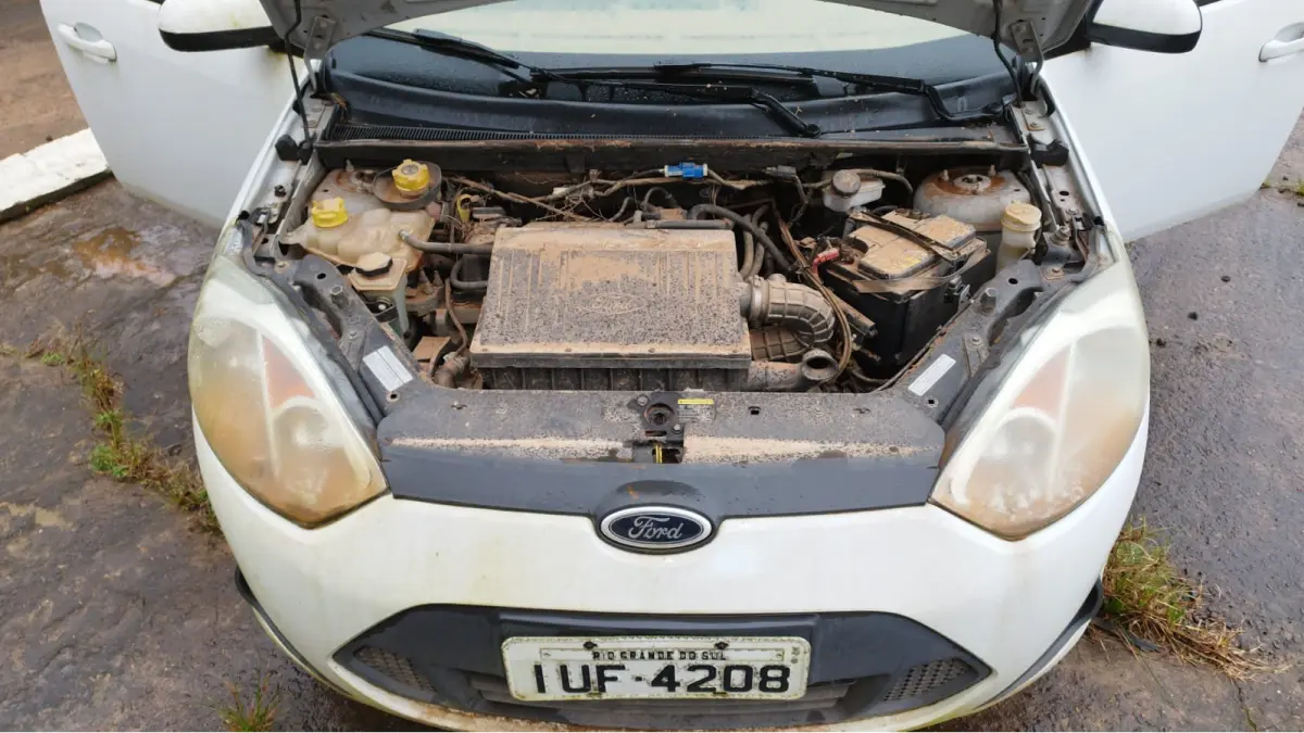 LOTE 037 - FORD/FIESTA SEDAN 1.6 FLEX, placa: IUF-4208, ano/modelo:13/13