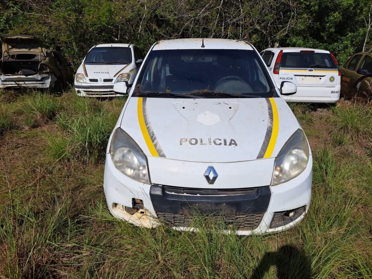 LOTE 012 - RENAULT/SANDERO EXP 16HP, placa: IUG-6915, ano/modelo: 13/13