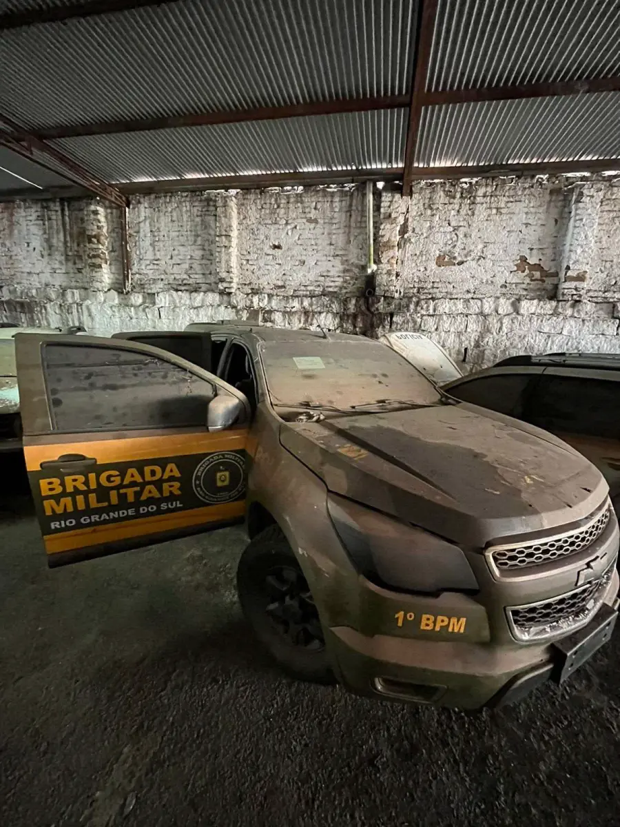 LOTE 052 - CHEVROLET/S10 LT FD2, placa: IVD-9D84, ano/modelo:	13/14