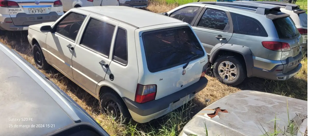 LOTE 029 - FIAT/UNO MILLE ECONOMY, placa: IPO-4D96, ano/modelo: 09/09