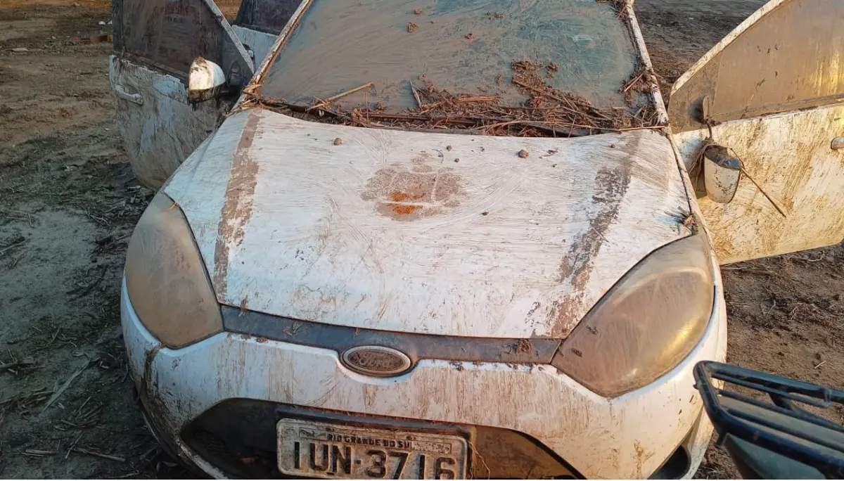 LOTE 045 - FORD/FIESTA SEDAN 1.6 FLEX, placa:IUN-3716, ano/modelo: 13/13,