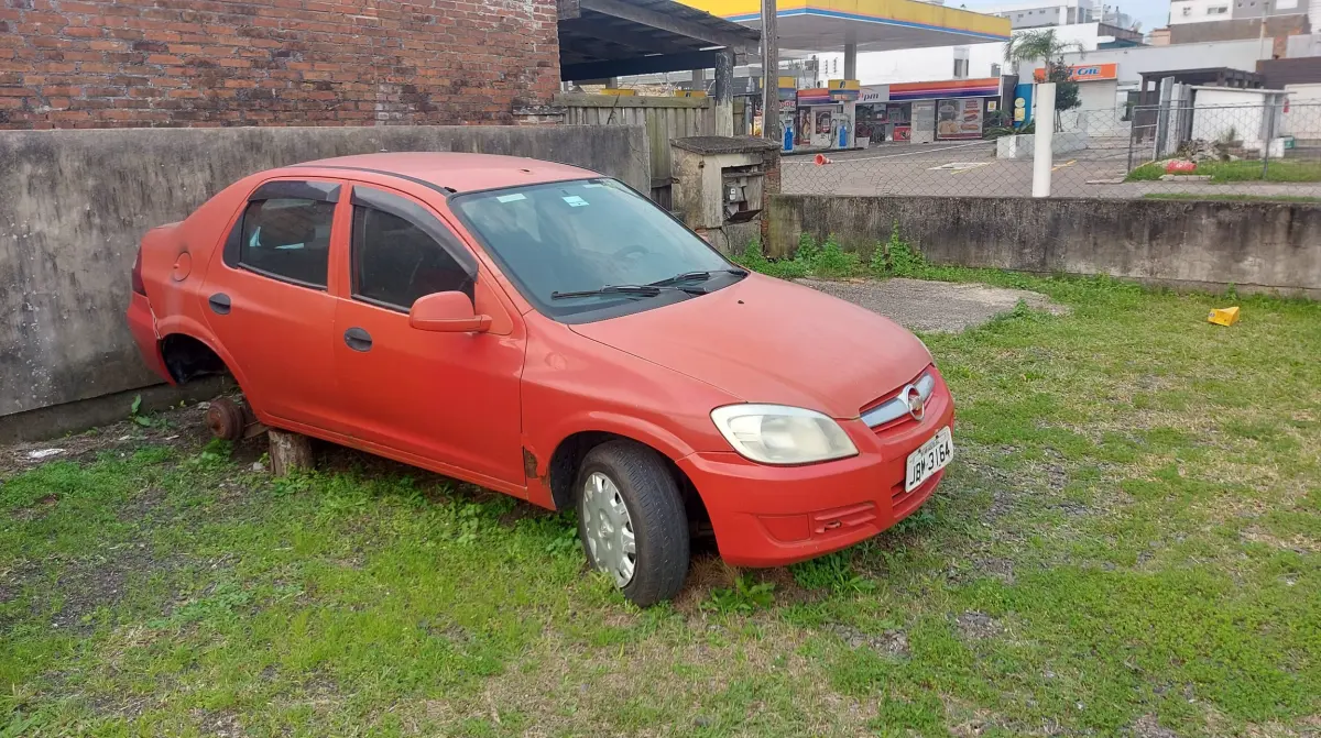 LOTE 006 - GM/PRISMA JOY , placa: JBM-3B64, pano/modelo:  09/10