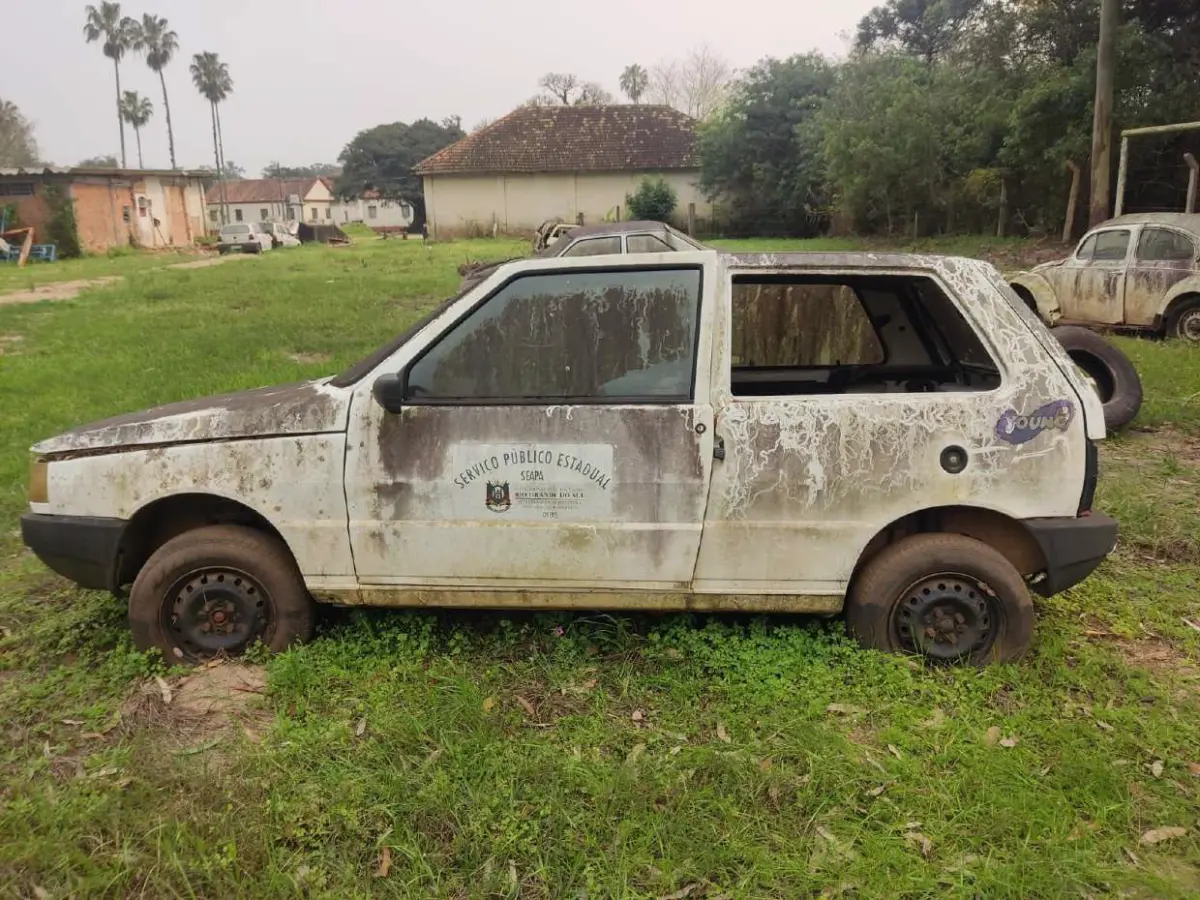 LOTE 030 - FIAT/UNO MILLE SX YOUNG, placa: IGY-9154, ano/modelo	97/98