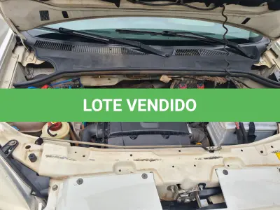 LOTE 011 - FIAT DOBLÔ HLX 1.8 16 V E. TORQUE FLEX – ano e modelo 2011, cor branca, Placas IRT – 4J10 – 07 passageiros,