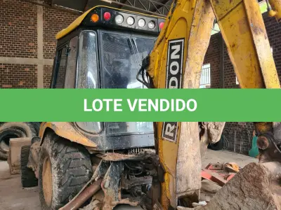 LOTE 007 - RETROESCAVADEIRA  RANDON 406k, Modelo da Máquina RK406/RK406/BRD406, Peso Bruto Máximo 9394 Kg; ano 2011.