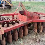 TRATOR FORD 5610,  ARADO,  ROÇADEIRA, CARRETA AGRICOLA, GRADE NIVELADORA