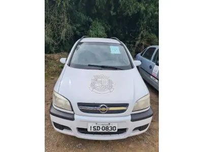 LOTE 002 - GM ZAFIRA COMFORT 2.0,  2011 / 2012, cor branca, 7P/140CV