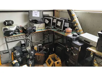 LOTE 002 - EQUIPAMENTOS DE TECNOLOGIA DA INFORMAÇÃO, MÁQUINAS E FERRAMENTAS