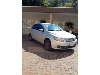 LOTE 021 - AUTOMOVEL VOLKSWAGEM GOL 1.6 POWER, ALCO/GASOL, 2009/10 E RADIO AUTOMOTIVO C/CD MPE E USB PIONNER