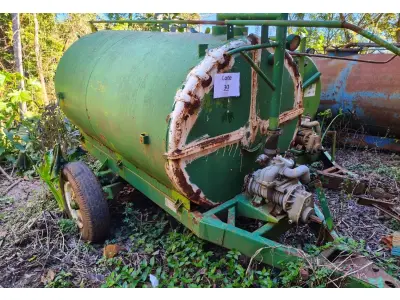 LOTE 030 - DISTRIBUIDOR DE ADUBO ORGÂNICO LIQUIDO 3.000LT.