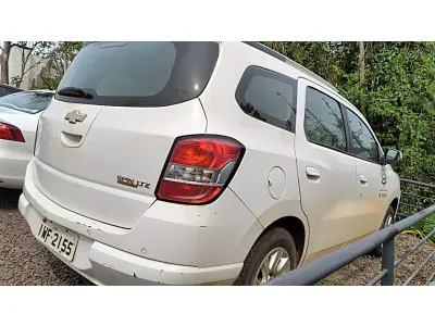 LOTE 017 - VAN CHEVROLET SPIN 1.8 ECONOFLEX AT LTZ, ALCO/GASOL, 2014/2015, 04 PORTAS, CAP. 07 PASSAGEIROS, DIRECAO HIDRAULICA, CAM. AUT., AR CONDICIONADO