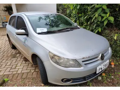 LOTE 021 - AUTOMOVEL VOLKSWAGEM GOL 1.6 POWER, ALCO/GASOL, 2009/10 E RADIO AUTOMOTIVO C/CD MPE E USB PIONNER