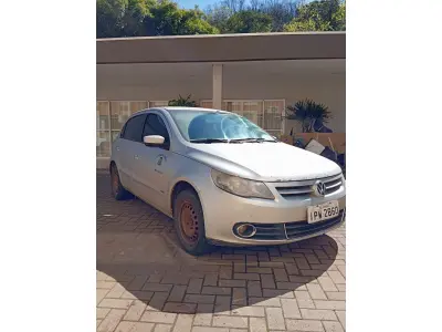 LOTE 021 - AUTOMOVEL VOLKSWAGEM GOL 1.6 POWER, ALCO/GASOL, 2009/10 E RADIO AUTOMOTIVO C/CD MPE E USB PIONNER