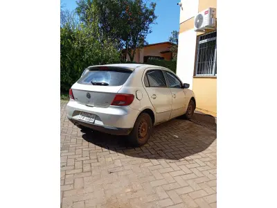LOTE 021 - AUTOMOVEL VOLKSWAGEM GOL 1.6 POWER, ALCO/GASOL, 2009/10 E RADIO AUTOMOTIVO C/CD MPE E USB PIONNER