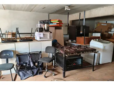 LOTE 001 - MOBILIÁRIO EM GERAL E APARELHOS DOMÉSTICOS