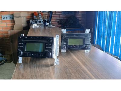 LOTE 005 - 2  Aparelhos de som automotivo MP3 Compact Disc