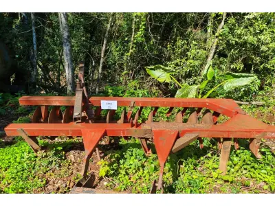 LOTE 035 - GRADE NIVELADORA