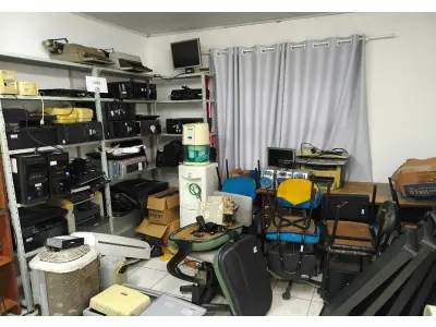 LOTE 005 - EQUIPAMENTOS DE TECNOLOGIA DA INFORMAÇÃO, MÁQUINAS, FERRAMENTAS E MOBILIÁRIO EM GERAL