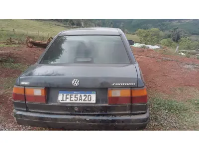 LOTE 000 - VW/Santana – Ano 1996/1996, PLACA IFE5A20 – RENAVAM 658455826 Chassi: 9BWZZZ327TPO34759, na cor CINZA, gasolina, 96 CV