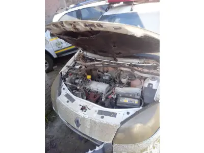 LOTE 080 - RENAULT/SANDERO EXP 16HP, placa: IUW-3994, ano/modelo:13/14