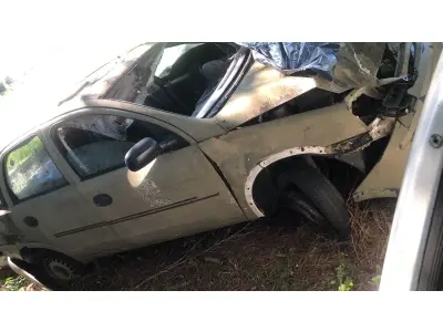 LOTE 097 - GM/CORSA SEDAN, placa: JBM-1076, ano/modelo: 03/04