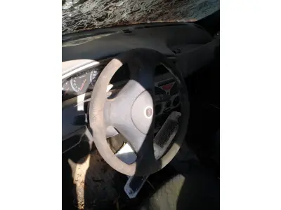 LOTE 082 - FIAT/PALIO 1.6 16V, placa: JBM-0759, ano/modelo: 02/03