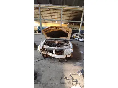 LOTE 043 - RENAULT/DUSTER 16 E 4X2, placa: IUW-6764, ano/ modelo: 13/14