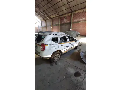 LOTE 043 - RENAULT/DUSTER 16 E 4X2, placa: IUW-6764, ano/ modelo: 13/14