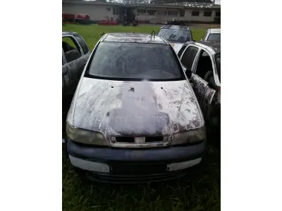 LOTE 082 - FIAT/PALIO 1.6 16V, placa: JBM-0759, ano/modelo: 02/03