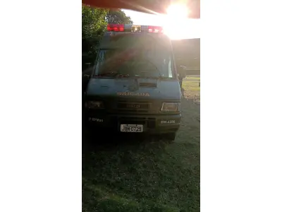 LOTE 046 - IVECOFIAT/D4012 MAXIVAN1, placa: JBM-0729,  ano/modelo: 01/01,