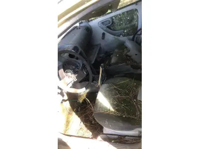 LOTE 097 - GM/CORSA SEDAN, placa: JBM-1076, ano/modelo: 03/04