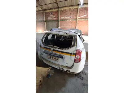 LOTE 043 - RENAULT/DUSTER 16 E 4X2, placa: IUW-6764, ano/ modelo: 13/14