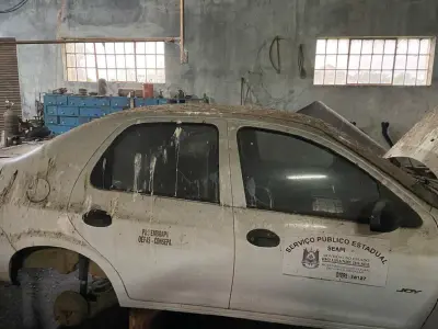 LOTE 032 - GM/PRISMA JOY, placa: IQJ-3998, ano/modelo: 09/10,