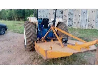 Trator Ford 5610,  Arado,  Roçadeira, Carreta agricola, Grade niveladora